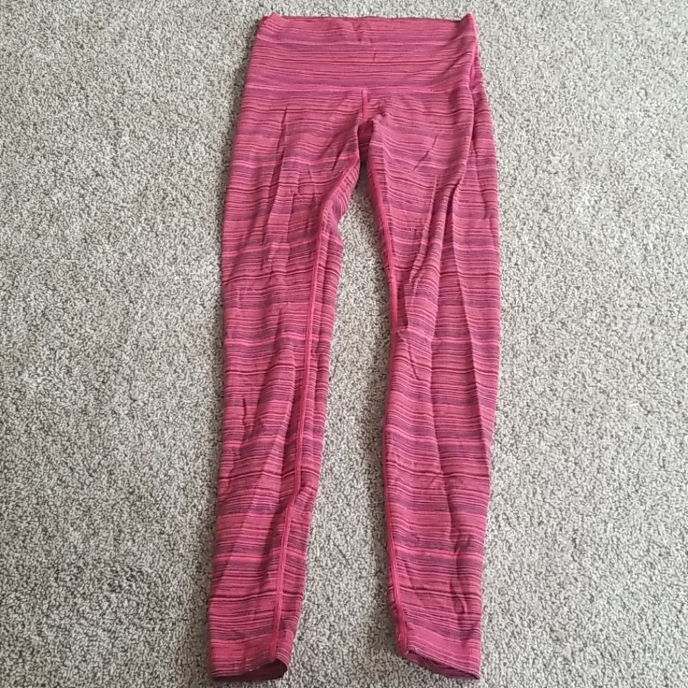 EUC Lululemon High Waisted Wunder Unders Size 8